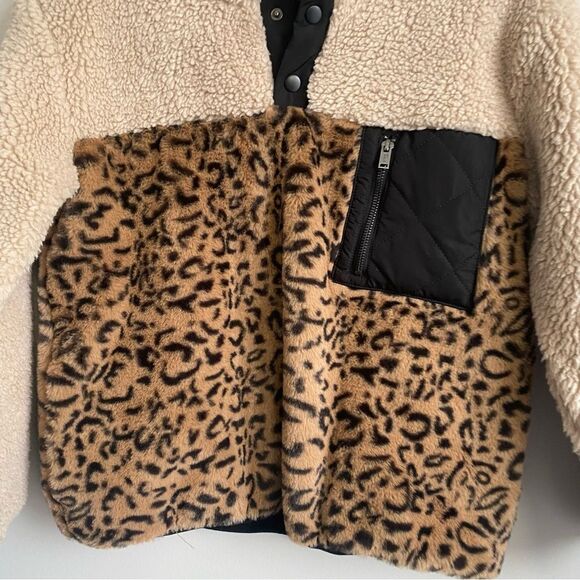 Rails Saga Leopard Print Teddy Quarter-Zip Pullover Jacket - Picture 4 of 8